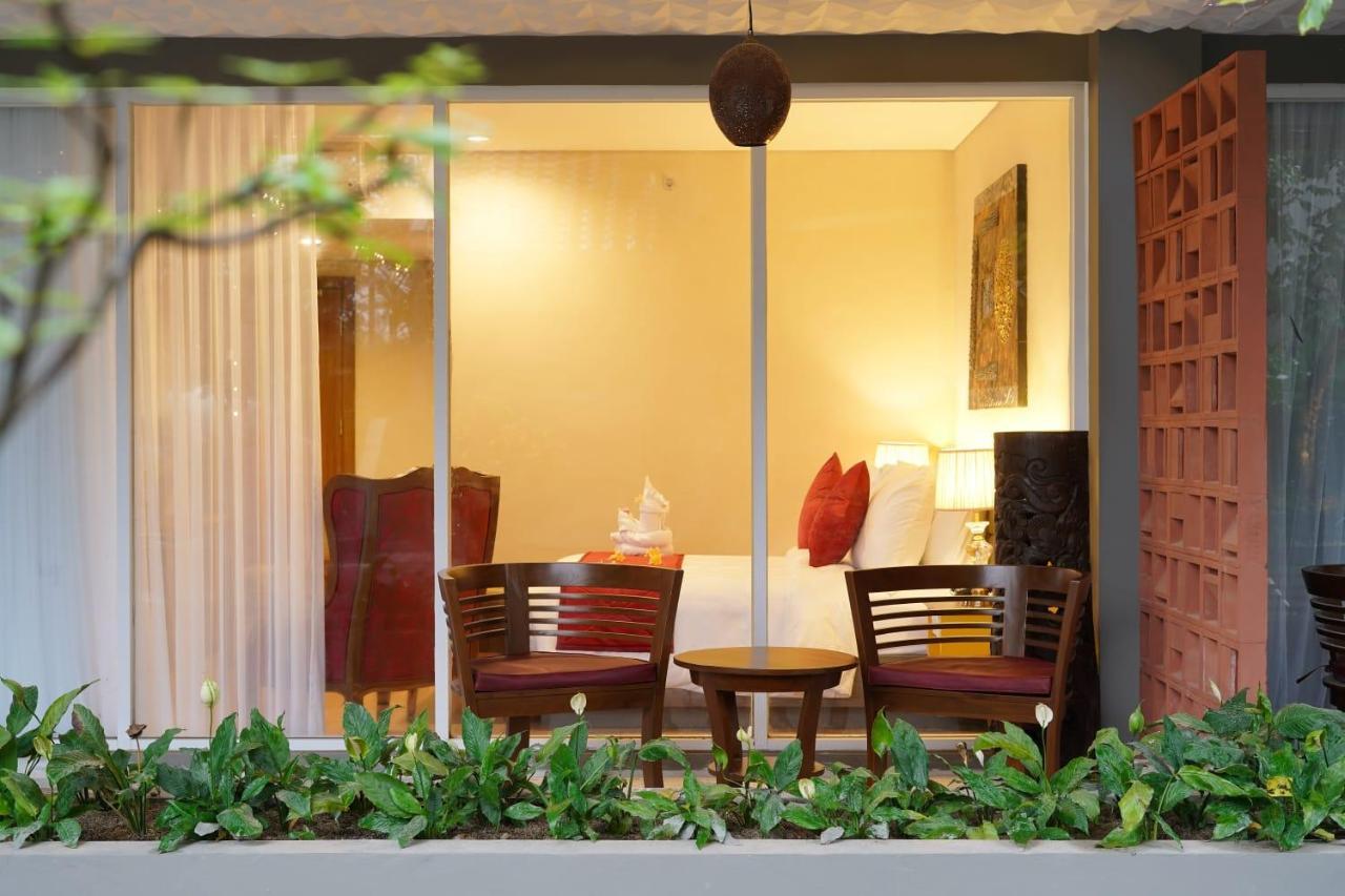 Hotel Ramada By Wyndham Yogyakarta Sleman  Exterior foto