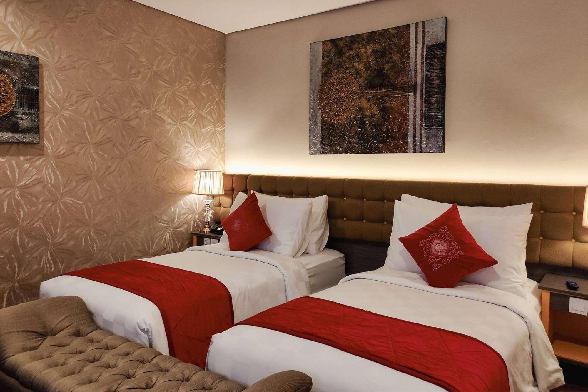 Hotel Ramada By Wyndham Yogyakarta Sleman  Exterior foto
